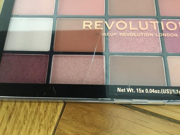 Revolution Reloaded - Newtrals 2 Eyeshadow Palette - Crack In Lid