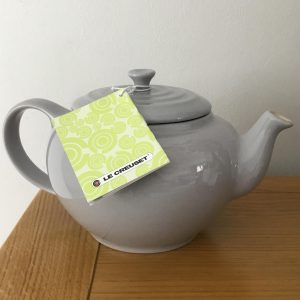 LE CREUSET Stoneware Light Mist Grey Teapot 1L